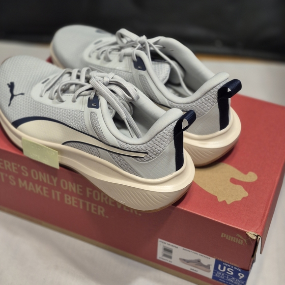 Puma White and Blue Athletic Shoes main image 8